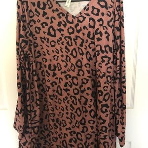 Animal Print Tunic; size XL; brand new